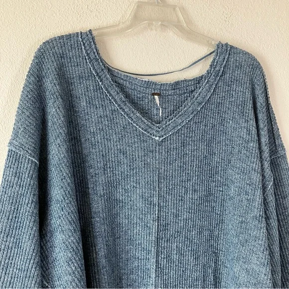 FREE PEOPLE Easy V Pullover Sweatshirt L Ribbed Oversized Slouchy Boho Beach - Picture 3 of 11